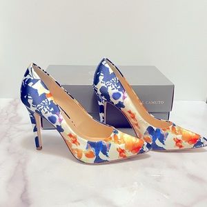 Vince Camuto Pointed Floral Heels 6.5